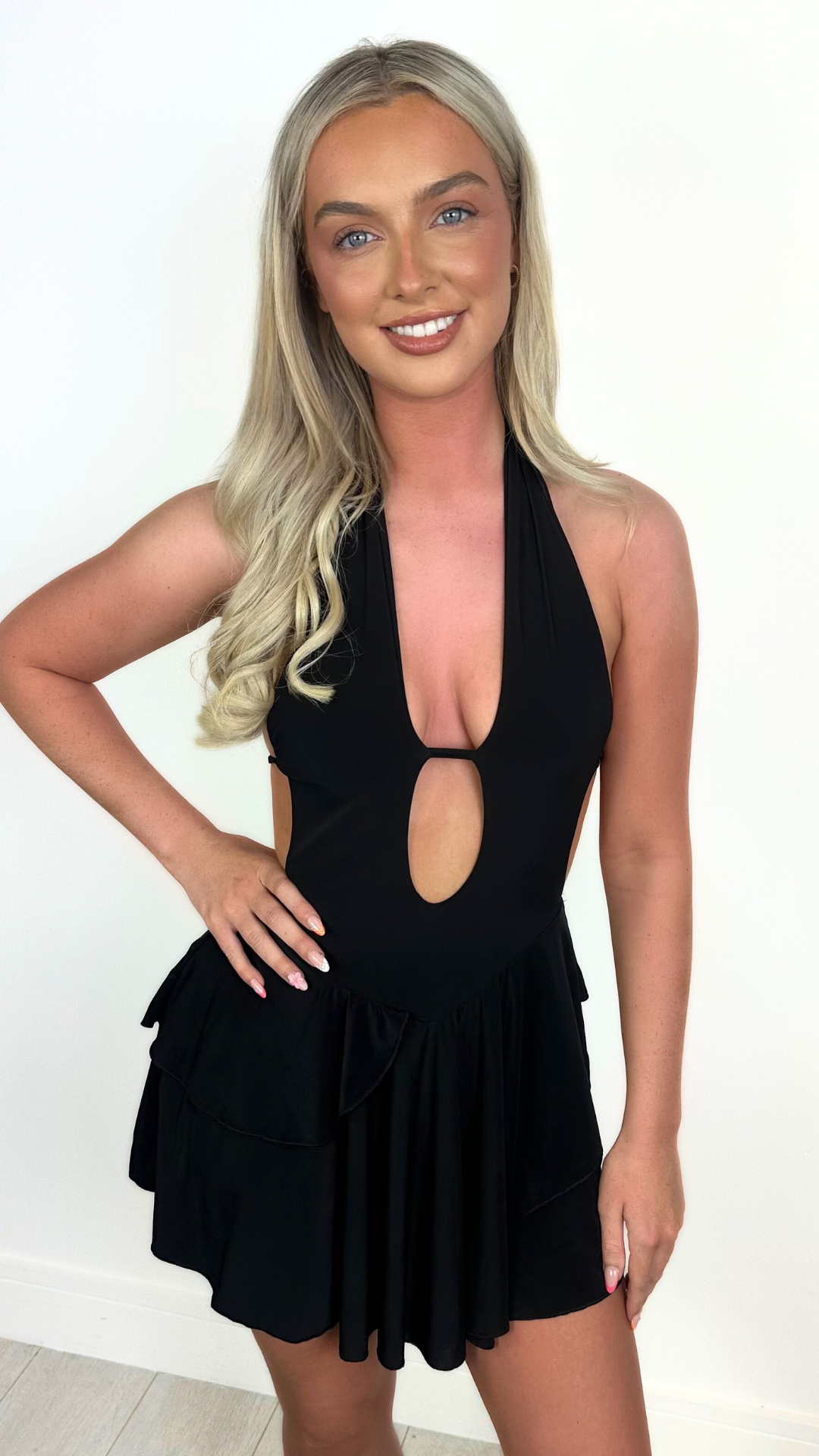 Annie - Frill Skirt Plunge Mini Dress Black