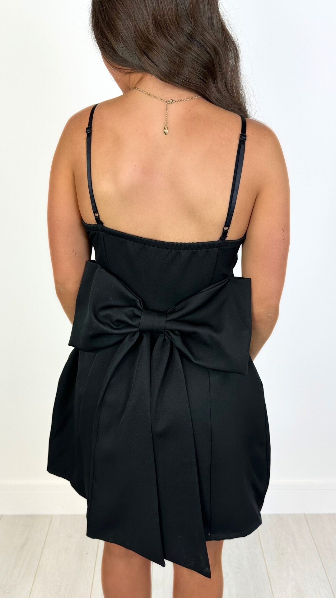 Leila - Bow Back Pocketed Tea Dress Black