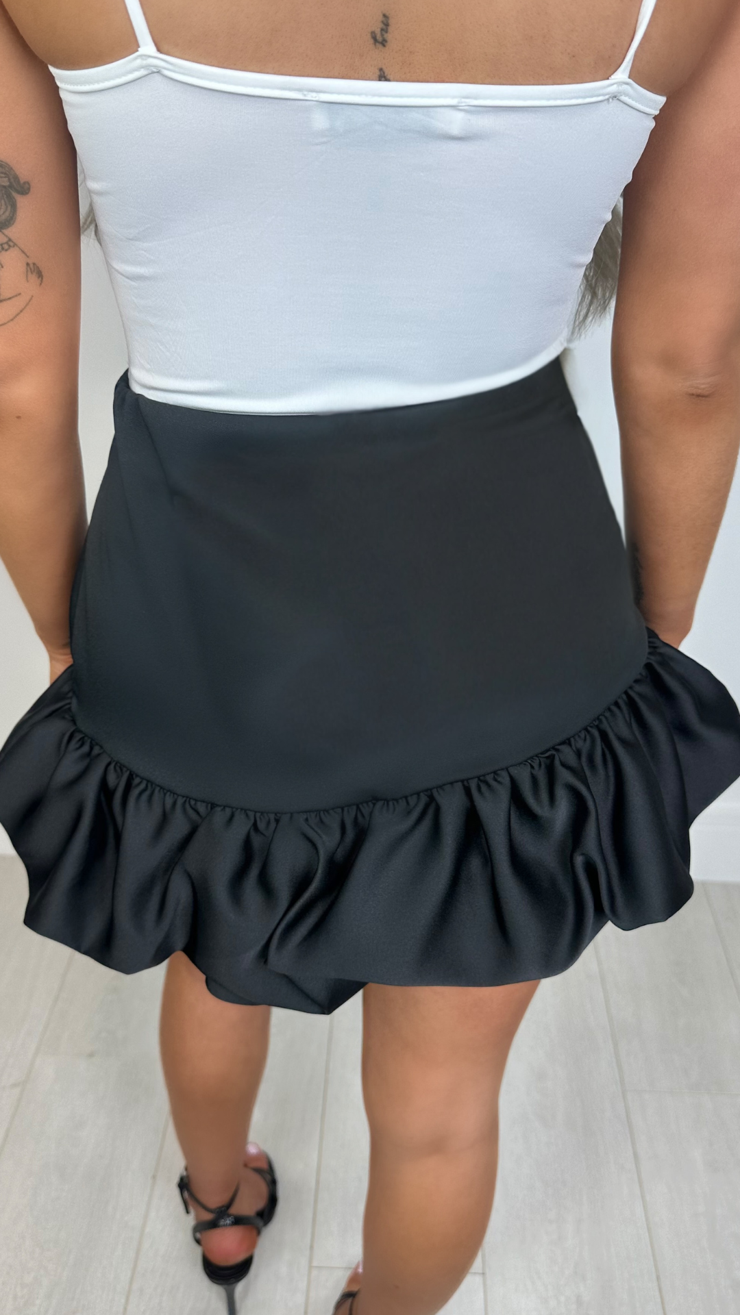Claudia - Ruffle Bottom Tube Skort Black