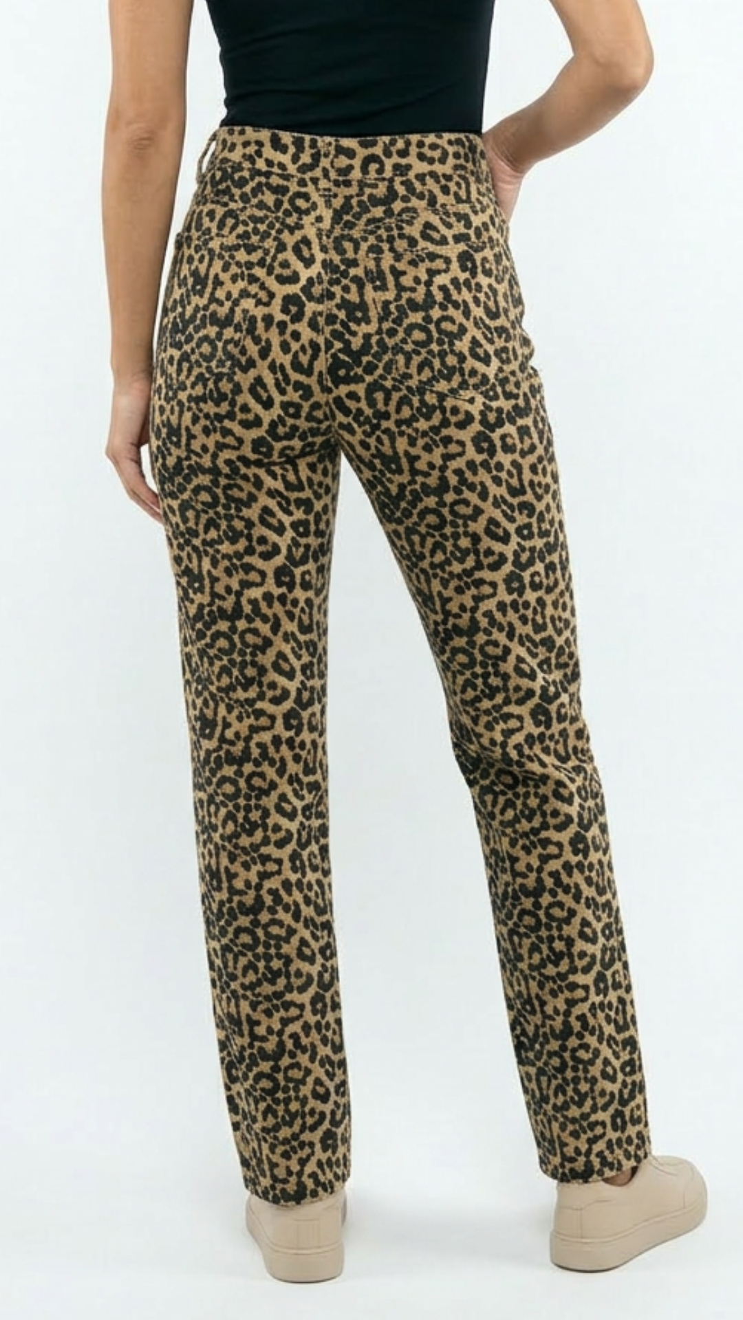 Sara - Leopard Print Raw Hem Straight Leg Jeans